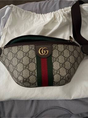 Gucci GG Supreme Canvas Belt Bag with Green and Red Web Stripe